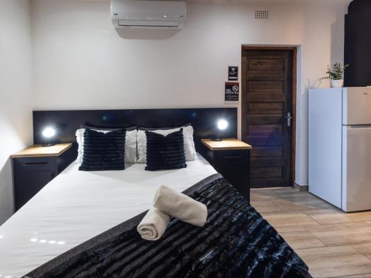 Room image 35