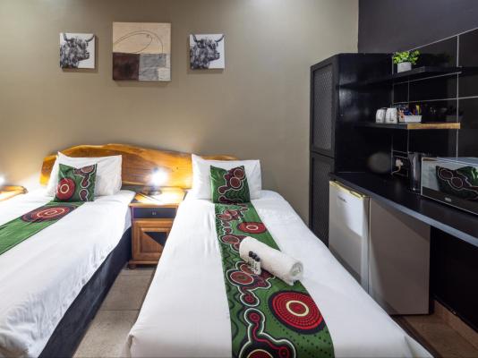 Room image 5