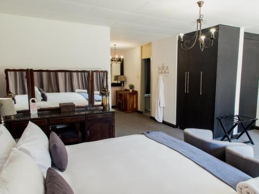 Room image 4