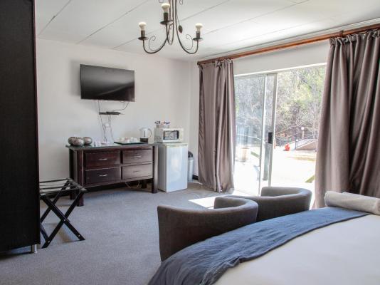 Room image 6