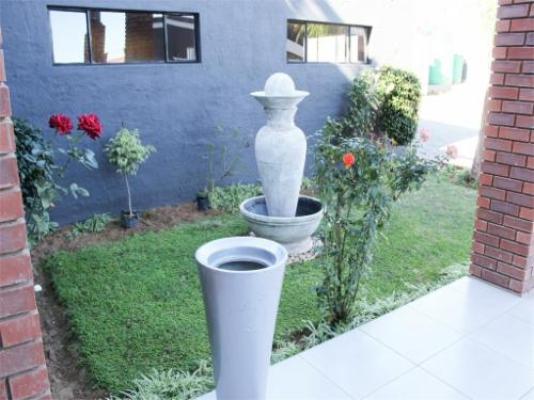 Pappas Hotel (Ga Marishane) - Property / Building