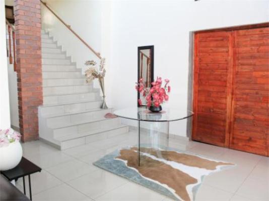 Pappas Hotel (Ga Marishane) - Communal lounge/ TV room