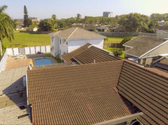 JNC Lodge - Swimming pool