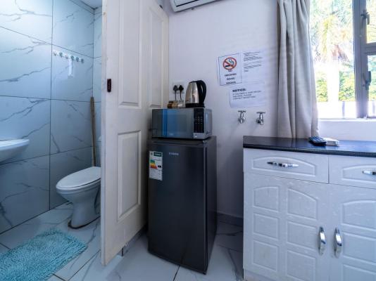 Room image 4