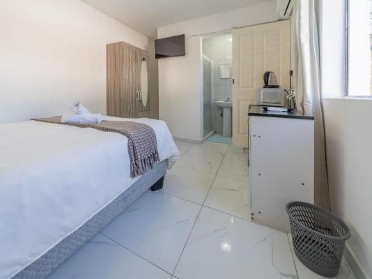 Room image 5
