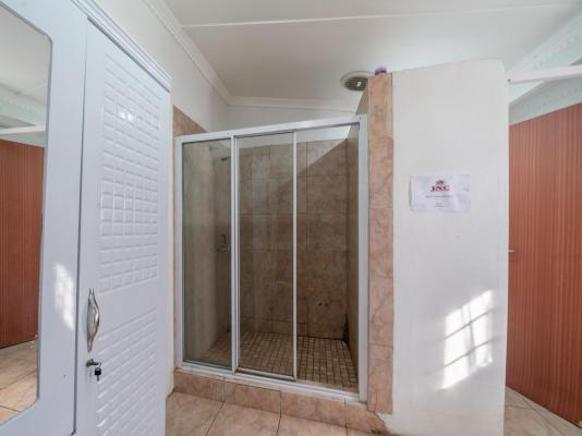 Room image 5