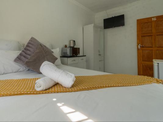 Room image 3