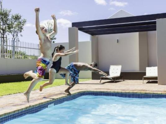 Langebaan Country Estate - Swimming pool