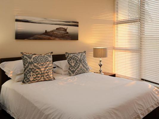 Room image 4