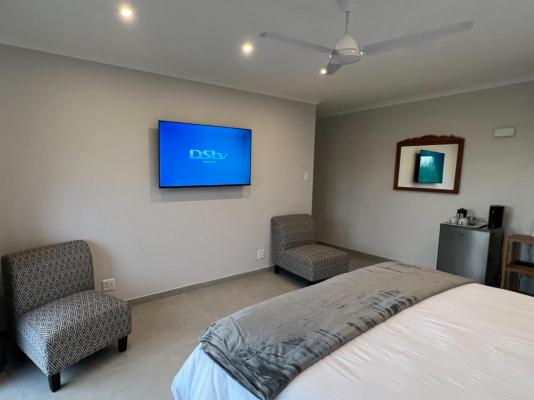 Room image 4