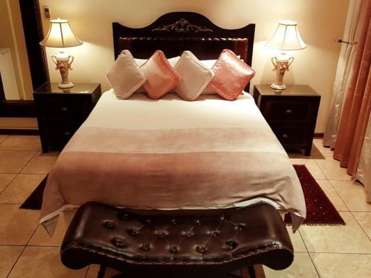 Room image 3
