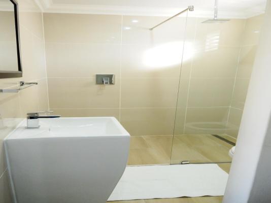 Room image 1