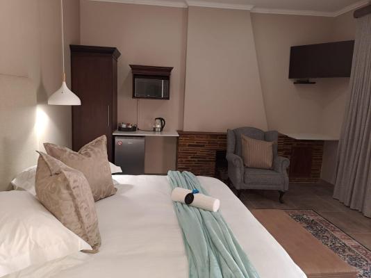 Room image 4