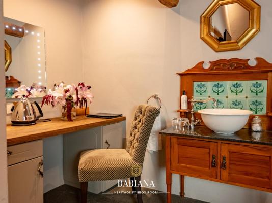 Room image 8