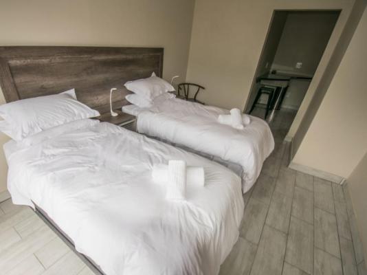 Room image 1