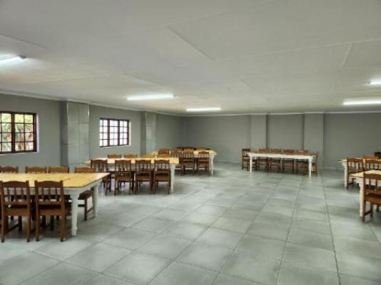 Snips Accommodation - Dining area