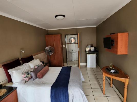 Room image 9