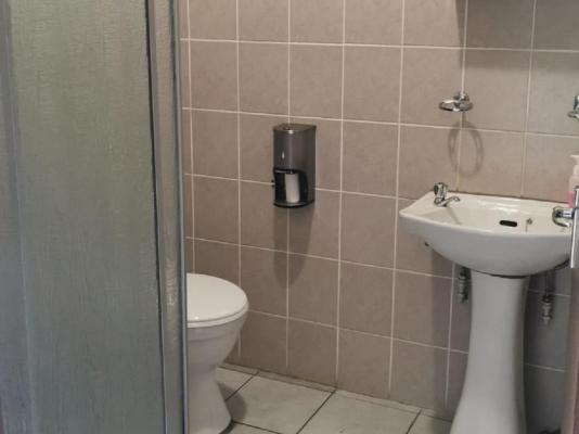 Room image 1