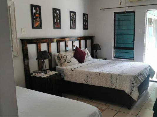 Room image 3