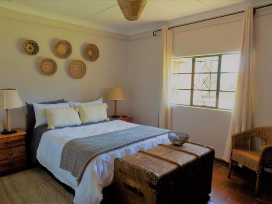 Room image 4