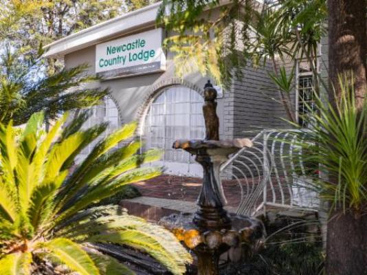 Newcastle Country Lodge - Property / Building