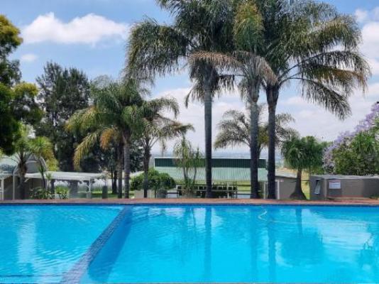 Newcastle Country Lodge - Swimming pool