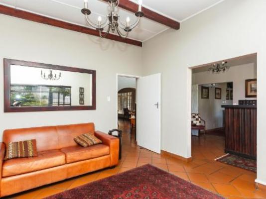 Newcastle Country Lodge - Communal lounge/ TV room