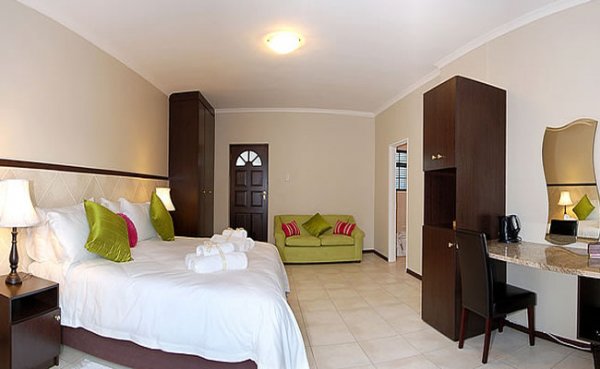 Eden Road Guest Suites