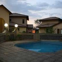 Madidinkwe Guest Villa