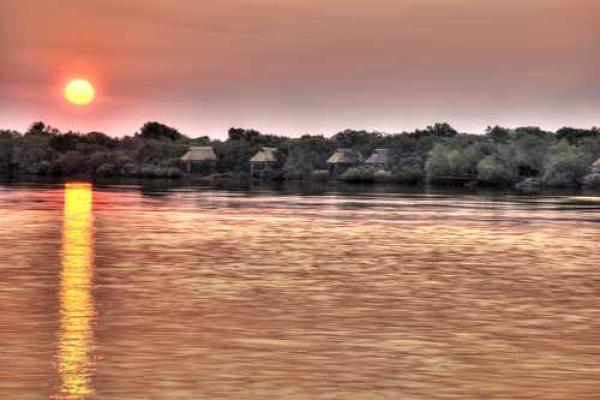 Royal Chundu Zambezi River Lodge