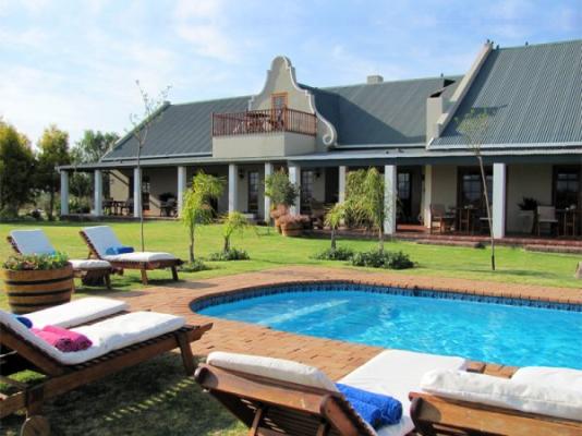 Mooiplaas Guesthouse