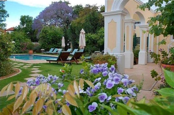 River Manor Boutique Hotel and Spa