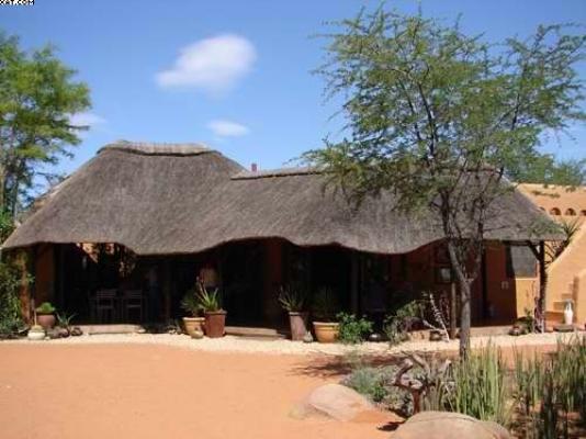 Eningu - The Clay-House Lodge