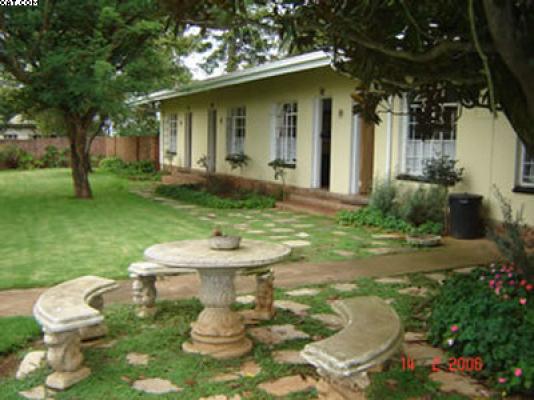 Green Door Guest House Guesthouse And Bed And Breakfast Piet