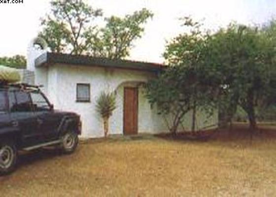 Bambatsi Guest Farm 