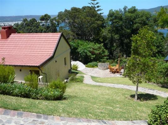 Path from cottages to swimming pool