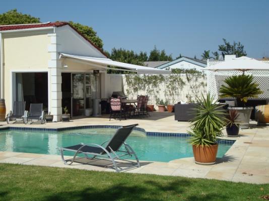Constantia Cottages - At the Pool Site