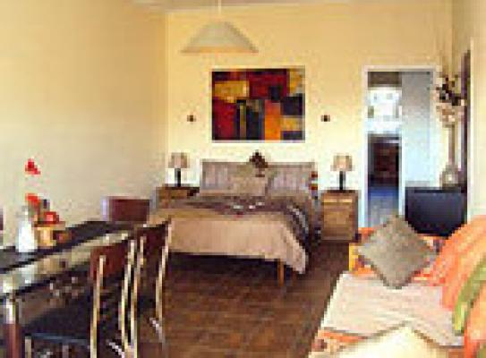 Tweni Waterfront Guest Lodge