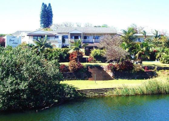 Tweni Waterfront Guest Lodge