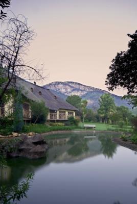 Glenburn Lodge: Exterior 4