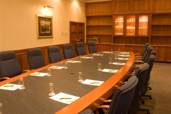 Glenburn Lodge: Boardroom