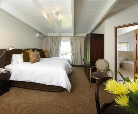 Room image 7