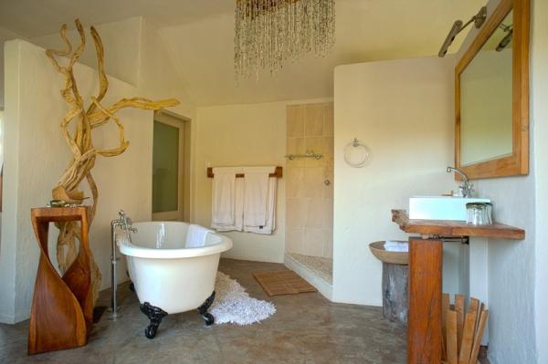 Honey moon suite bathroom