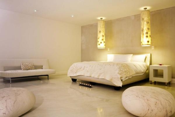 Luury Suite: Bedroom