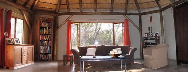 Ama Amanzi Bush Lodge