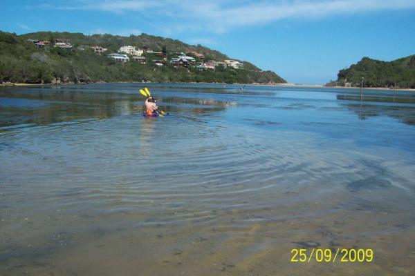 A casual canoe on Swartvlei Lagoon