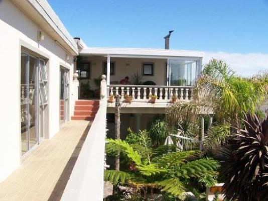 Melkbosch Guest House