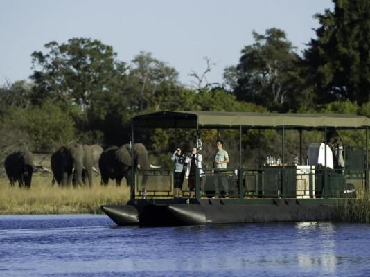 Duma Tau Boat Cruise