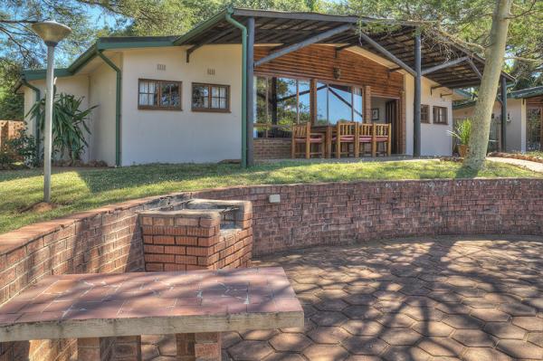 8-sleeper Game Lodge