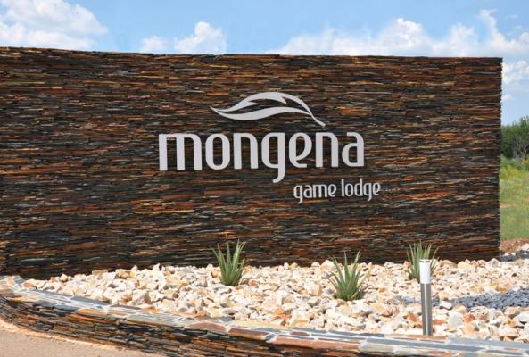 Entrance to Mongena Game Lodge